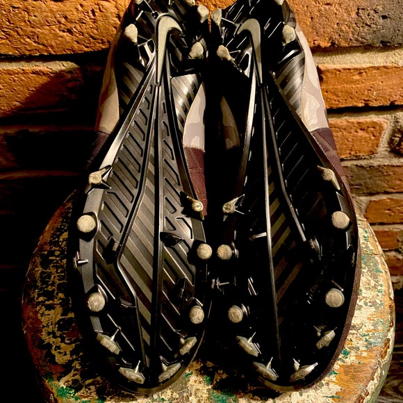 Nike - Football Cleats - Camouflage & Stars - Picture 2 of 9